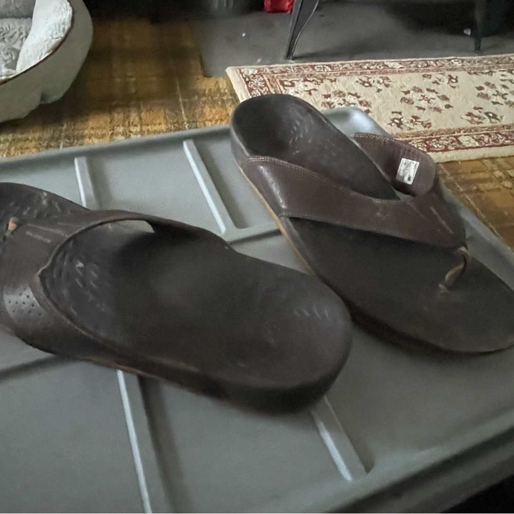 New balance flip flop